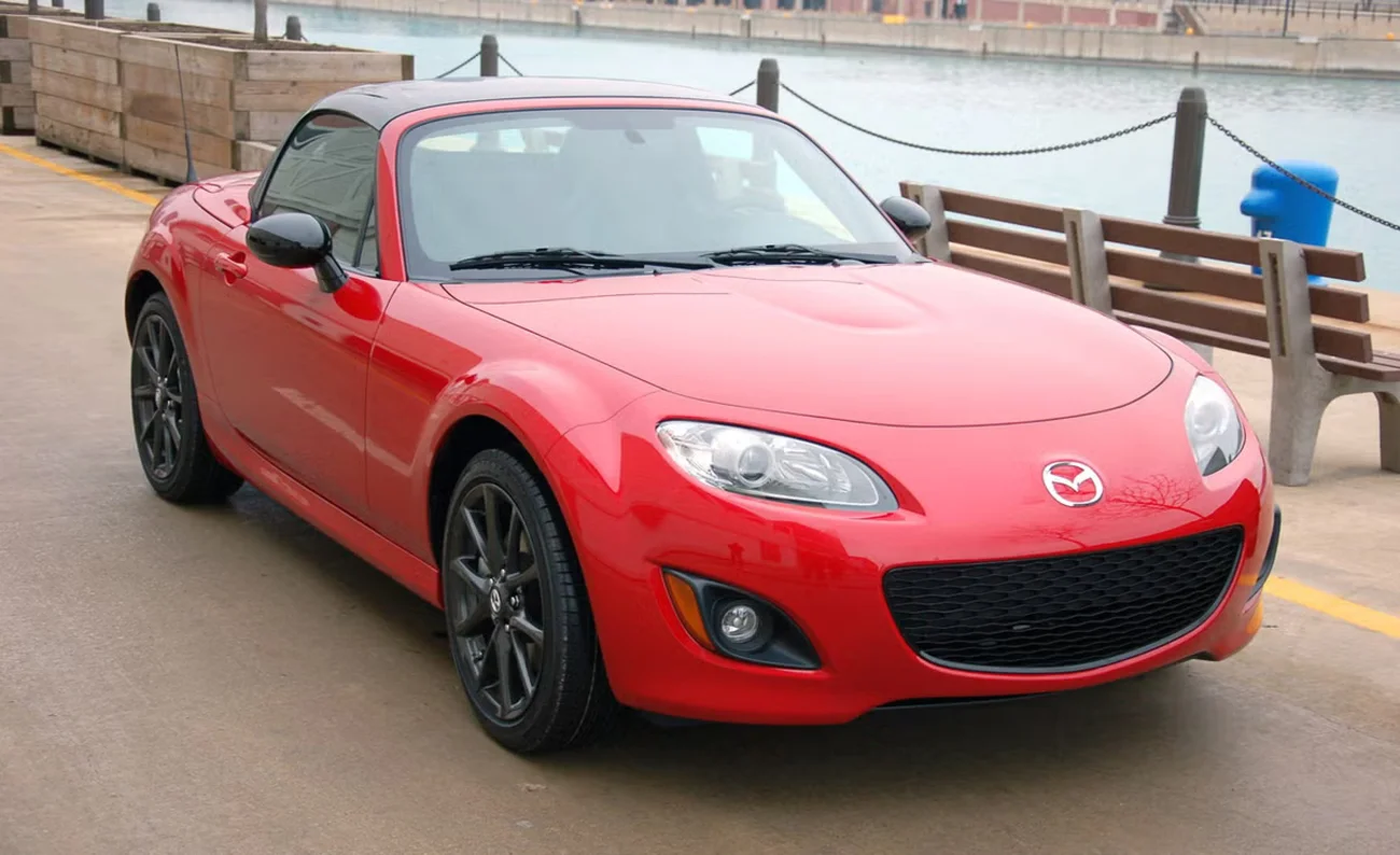 2012 Mazda MX-5 Miata Special Edition. Фото: caranddriver.com