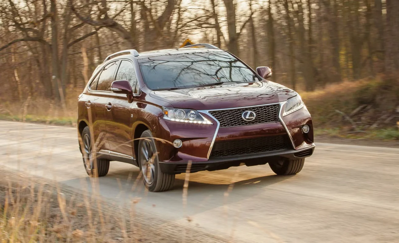 2013 Lexus RX350 F Sport. Фото: caranddriver.com