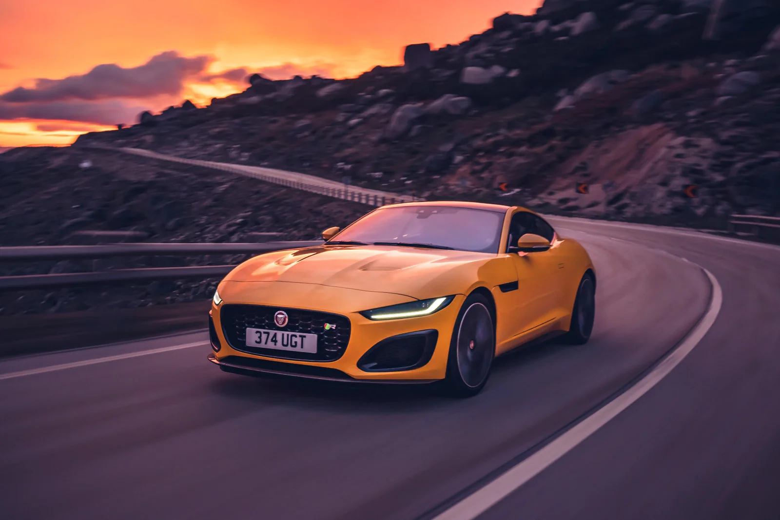 Повернення до витоків: F-Type натхненний E-Type, але говорить мовою XXI століття