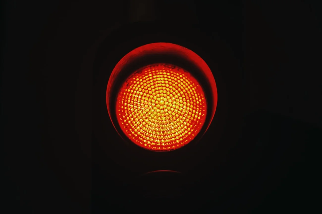 Одна помилка на світлофорі вбиває авто: як гальмувати правильно